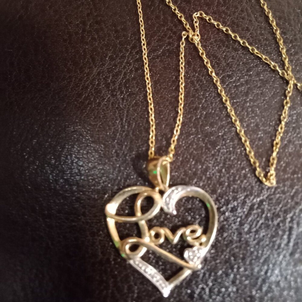 ✨ JCM 925 Sterling Silver “Love” Heart Pendant Necklace ✨